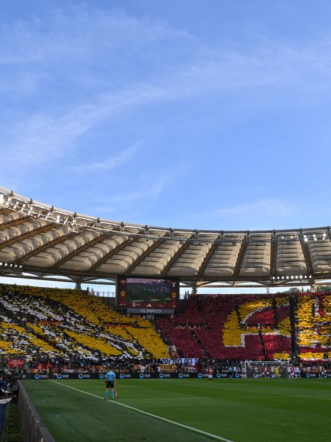 Quando la Curva Sud fa la Storia: 10 grandi coreografie nel Derby
