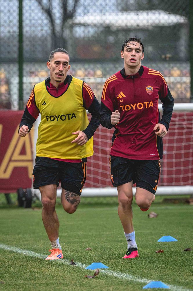 As Roma Gallery Image - Gallery allenamento martedì 16