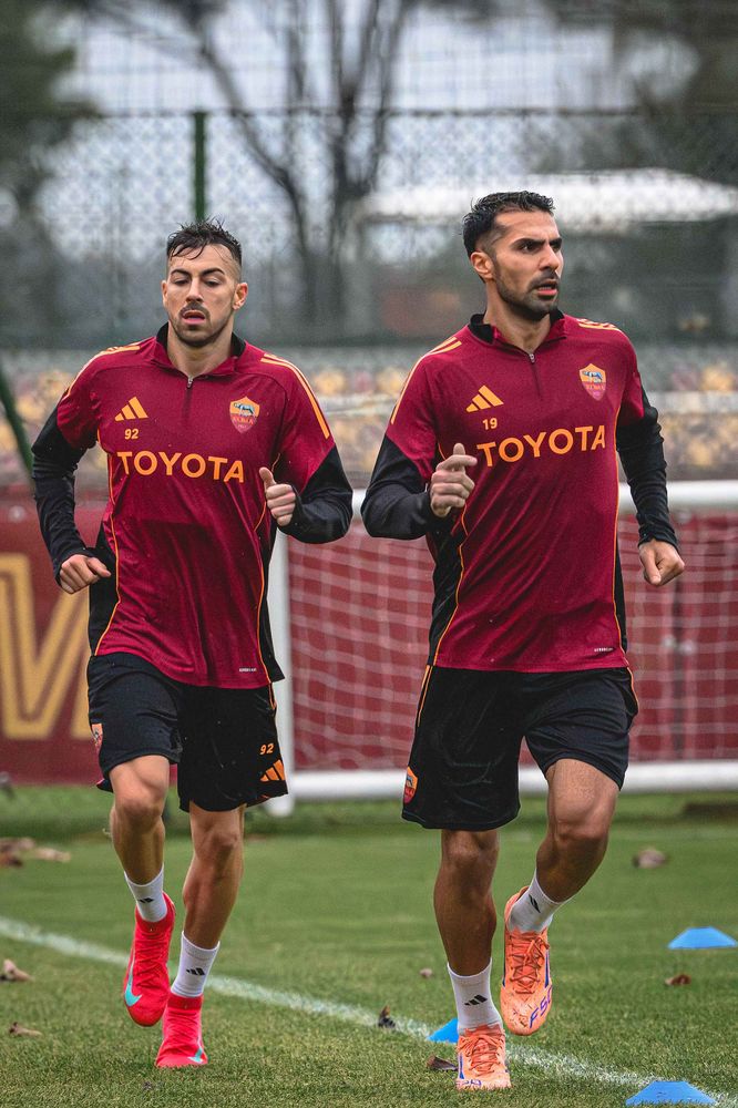 As Roma Gallery Image - Gallery allenamento martedì 16