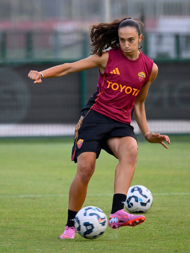 As Roma Gallery Image - Femminile: primo allenamento