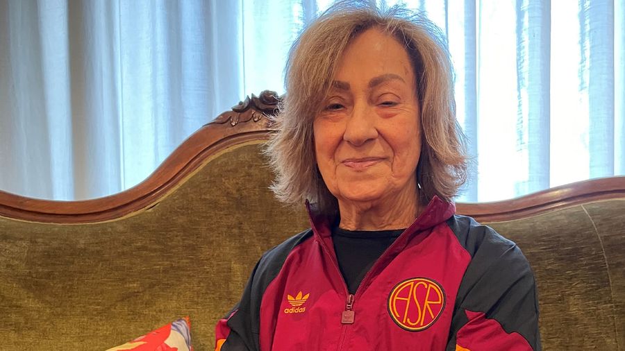 Da 73 anni all'Olimpico, ecco la storia di Santa: "La Roma è un legame per la vita, custoditelo nel cuore"